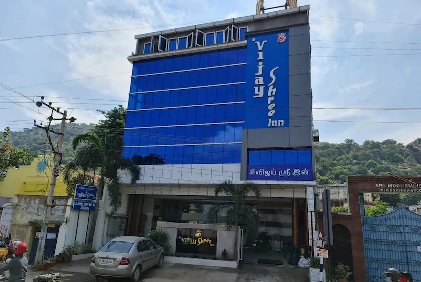 Vijay Shree Inn,4, Arcot Rd, Near Cmc Hospital, Kagithapattarai, Vellore, Tamil Nadu 632012,3 star