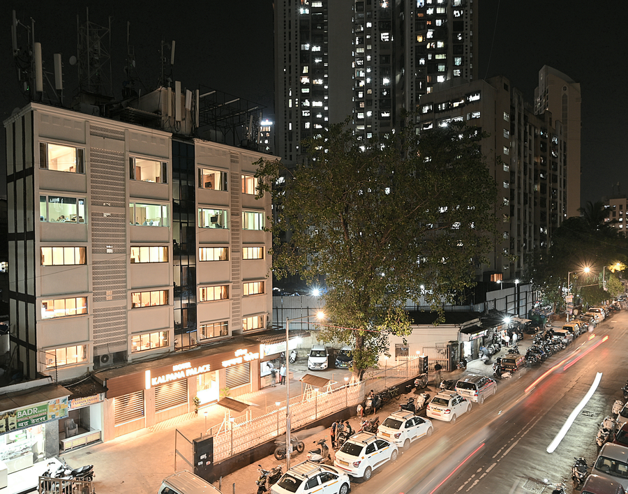 Hotel Kalpana Palace,Grant Road,3 star