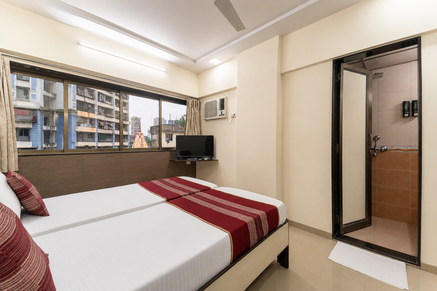 hotel kalpana palace