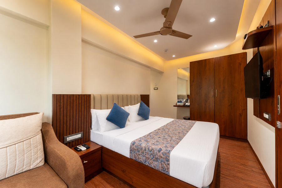 hotel kalpana palace