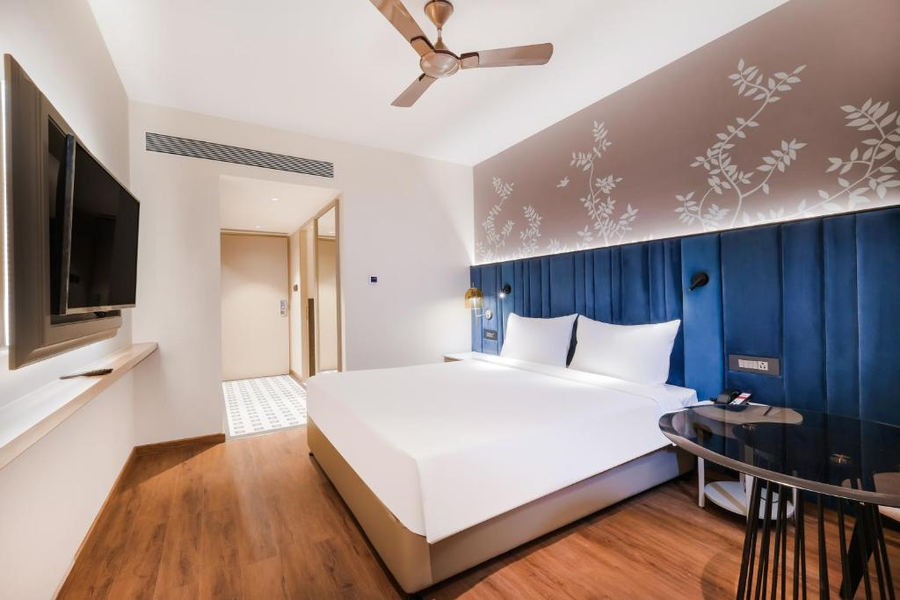 7 apple hotel jalmahal jaipur