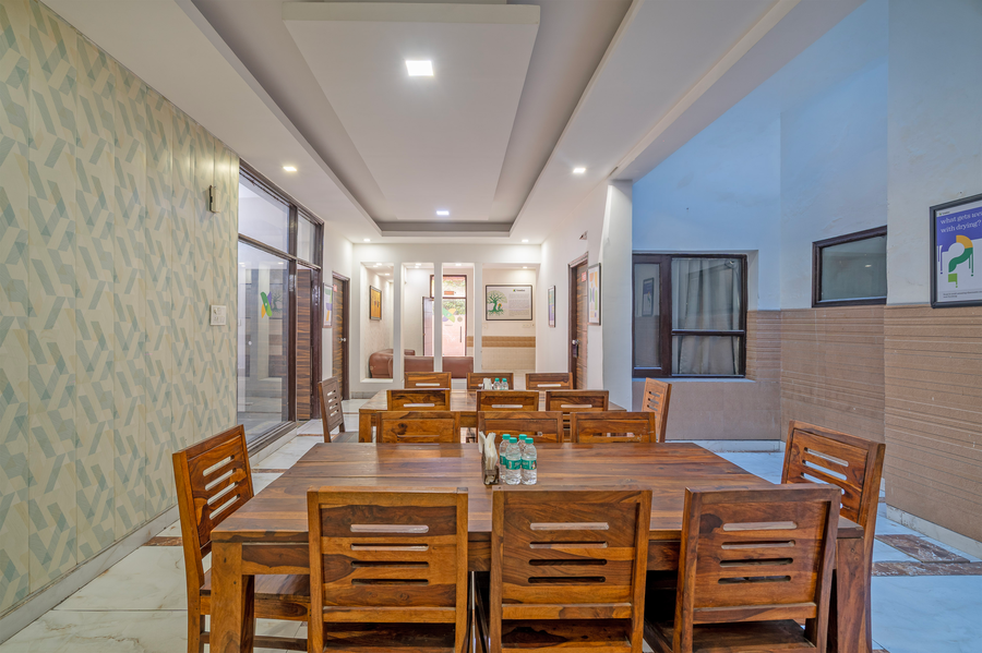 treebo modern stays
