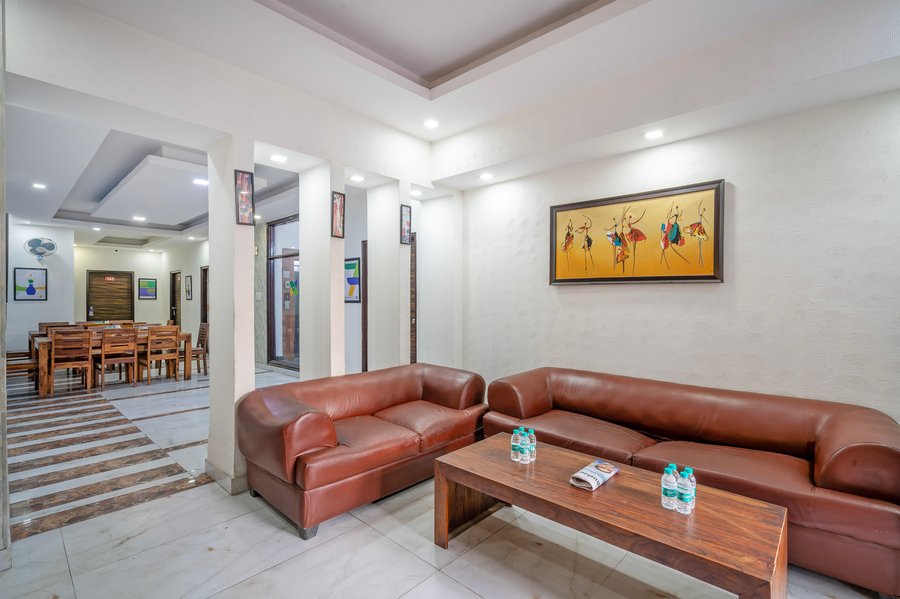 treebo modern stays