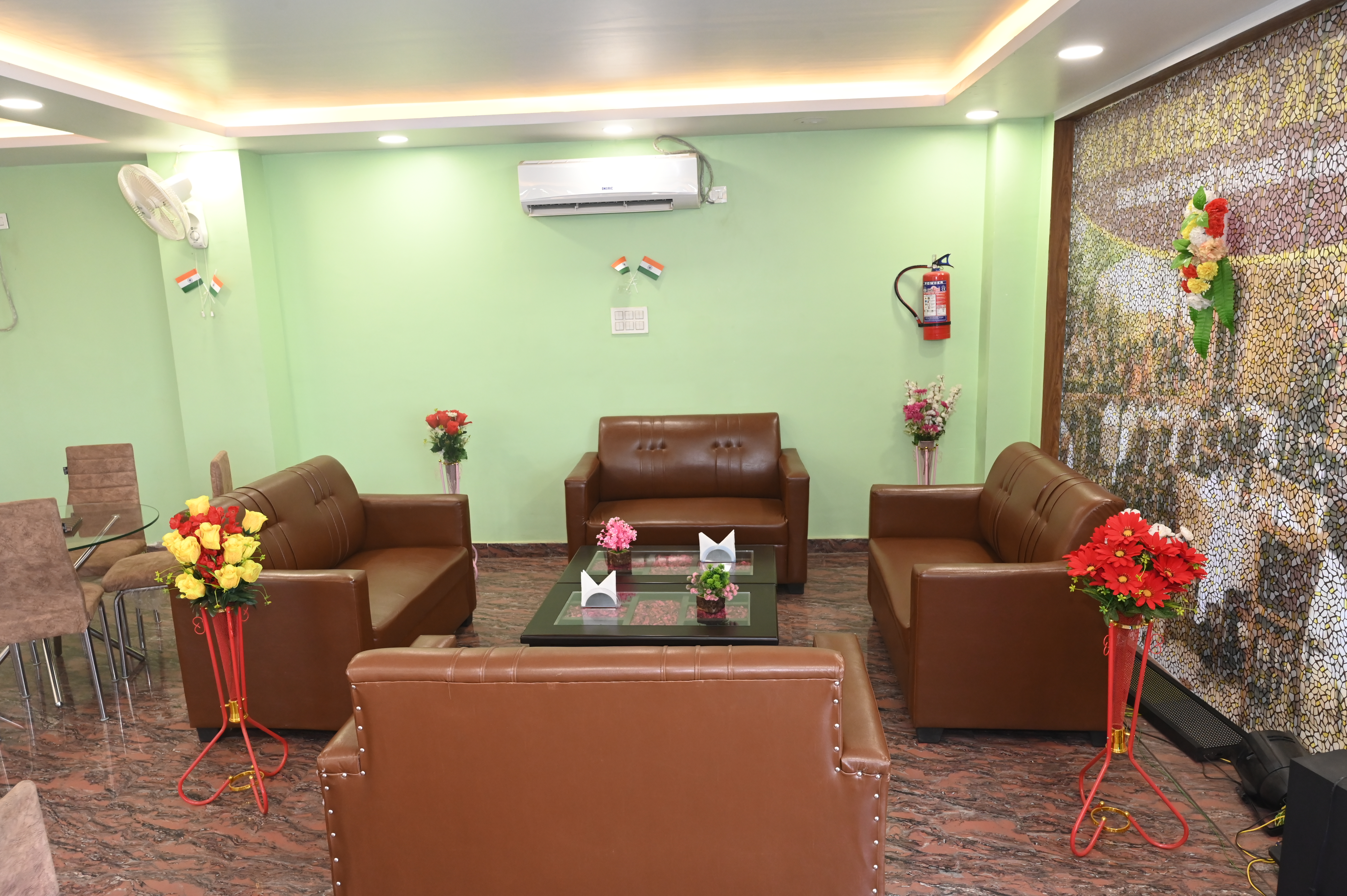 Royal Park Celebration,Oppos- Nrl Petro Pump, New Bypass Ashochak Patna, Bihar,800007,3 star