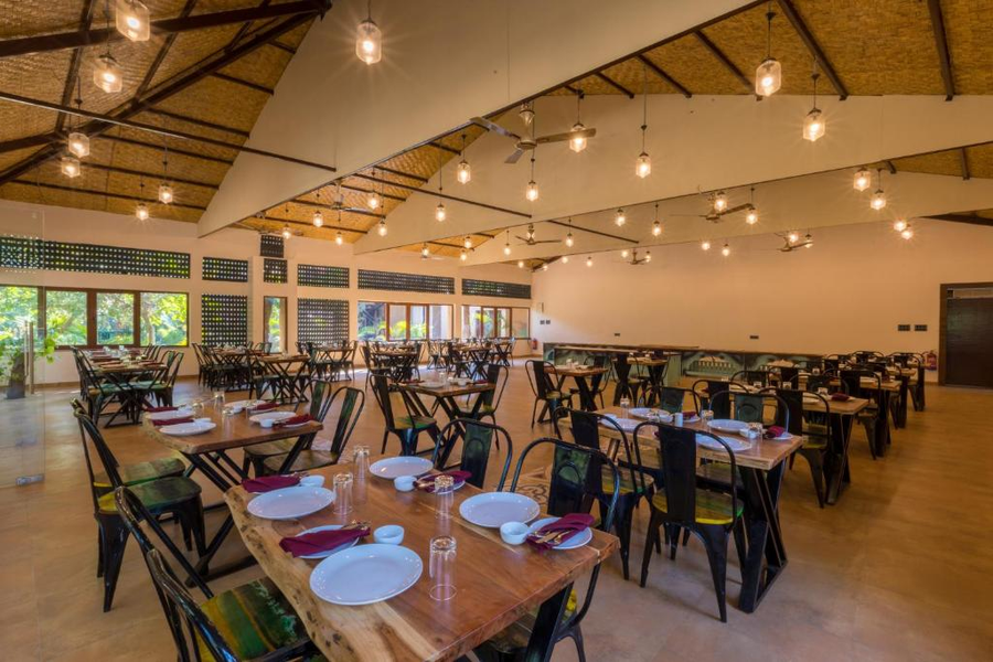 Sterling Padam Pench,Turia Gate,4 star