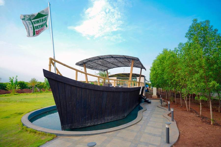 Vintage Retreat Resort,Kadwad,2 star