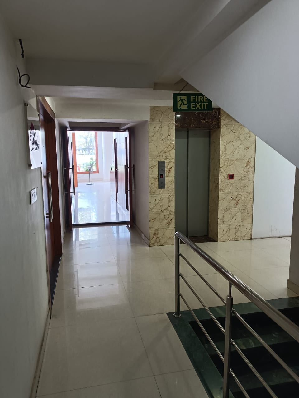 Kusum Hotel,New Market,2 star