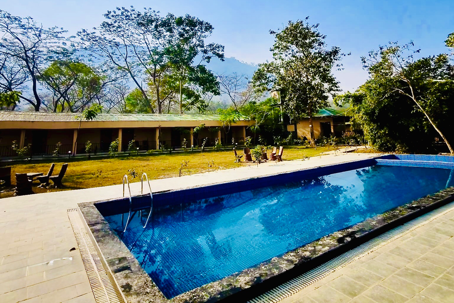 kaziranga eco village resort