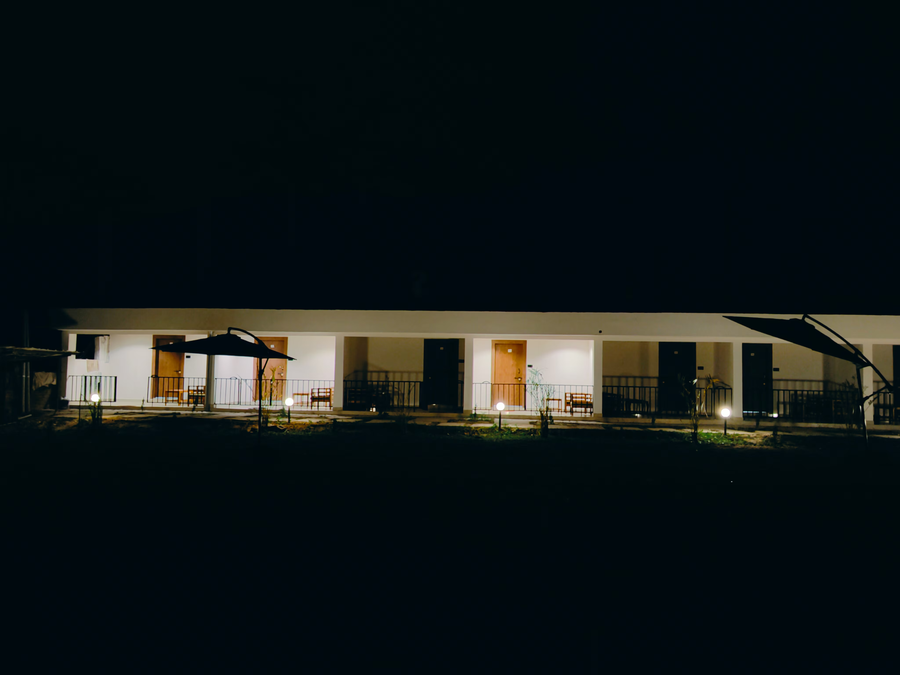 kaziranga eco village resort
