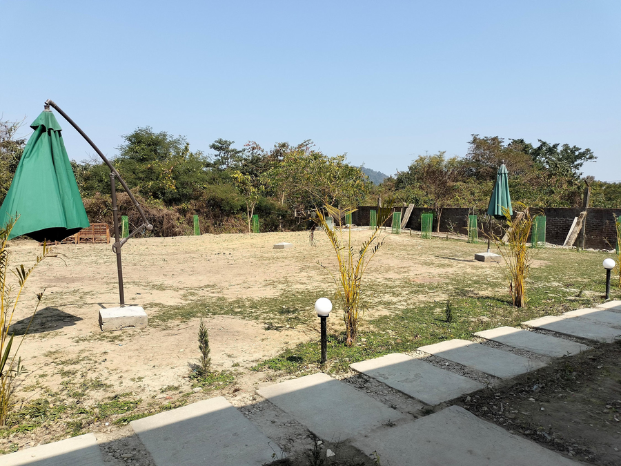 kaziranga eco village resort