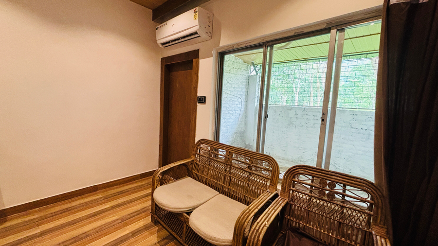 kaziranga eco village resort