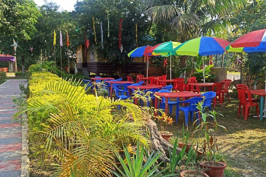 arya eco resort pobitora