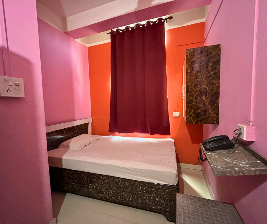 sawkmie hotel