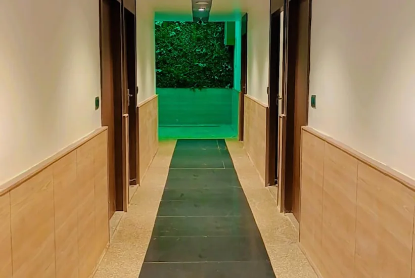 Hotel Shaurya Inn,Jankipuram,3 star