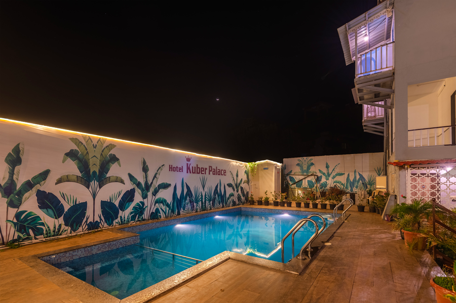 treebo kuber palace with swimming pool