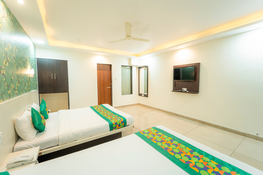 treebo kuber palace with swimming pool