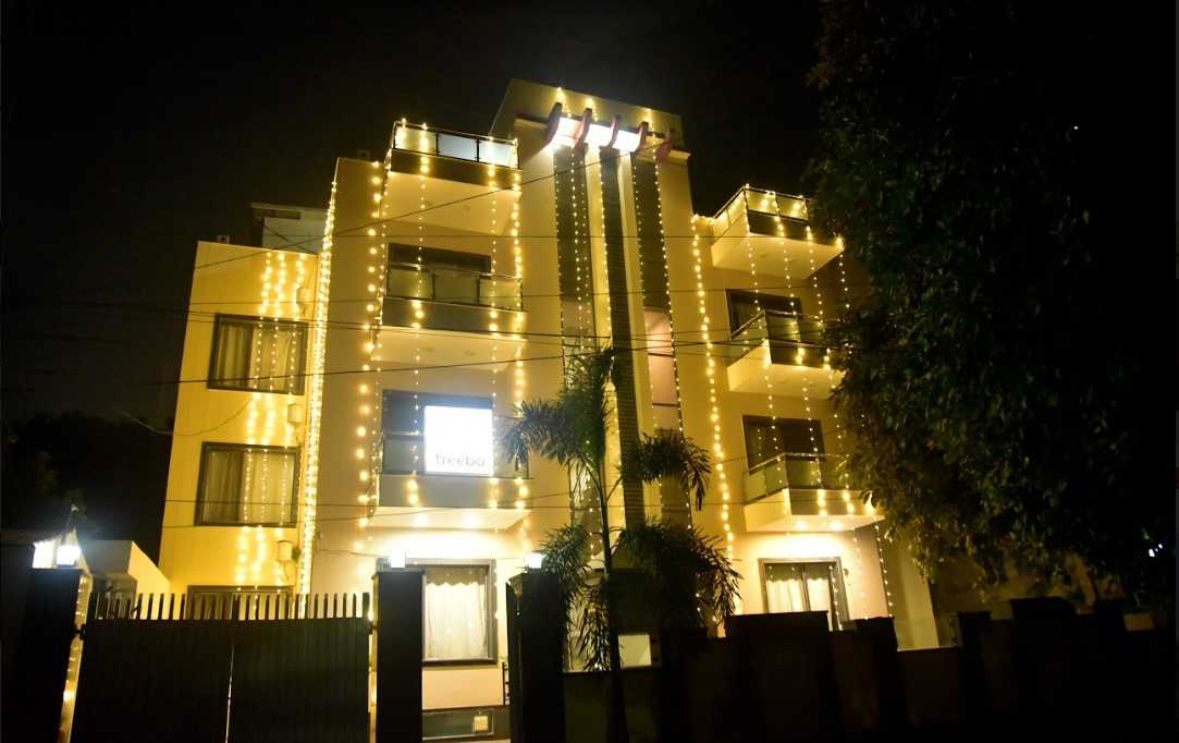 hotel homefort stays sector 15