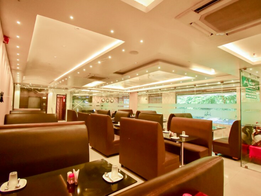 hotel pondicherry white town