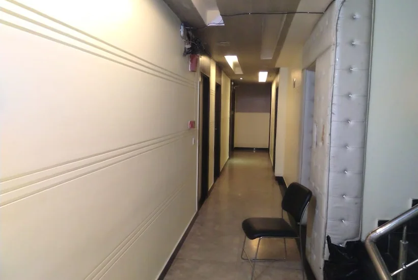 Hotel Cosmo,Karol Bagh>>Central Delhi,3 star