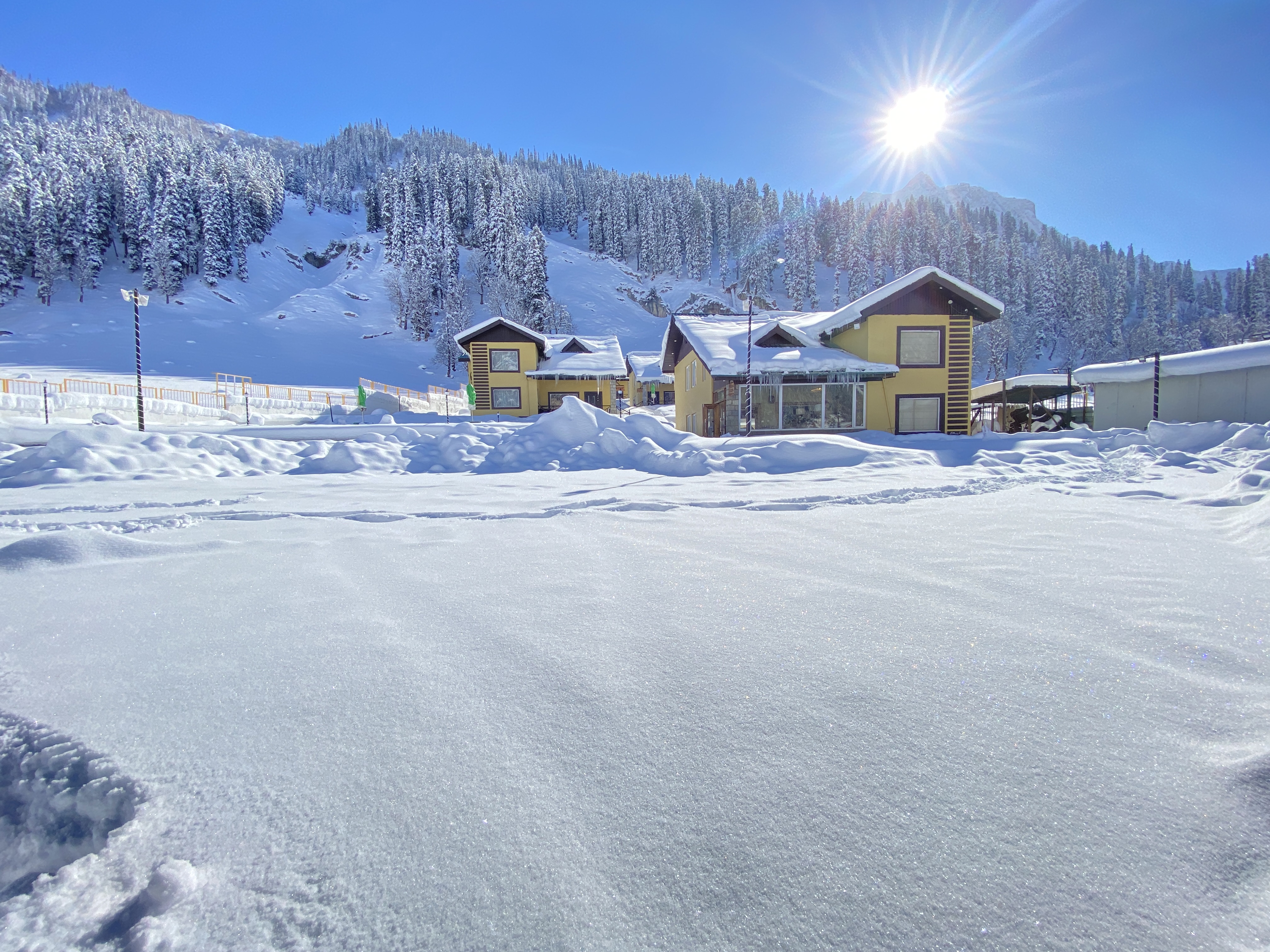 arco hotels and resorts sonmarg