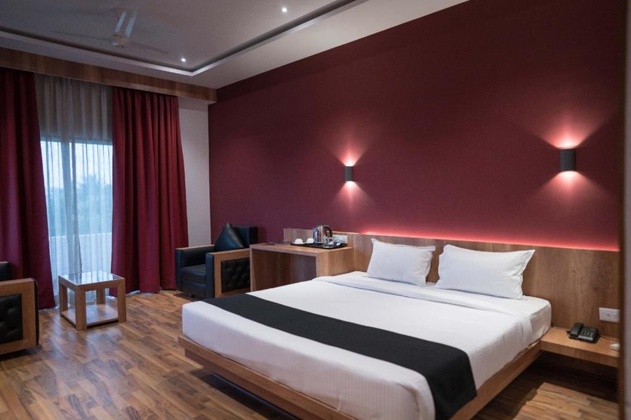 Tgn Suits Hotel,India>>Raipur,3 star