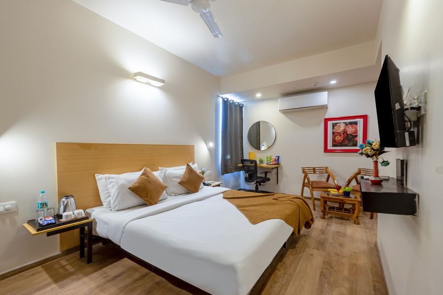 bk studio rooms near huda city center