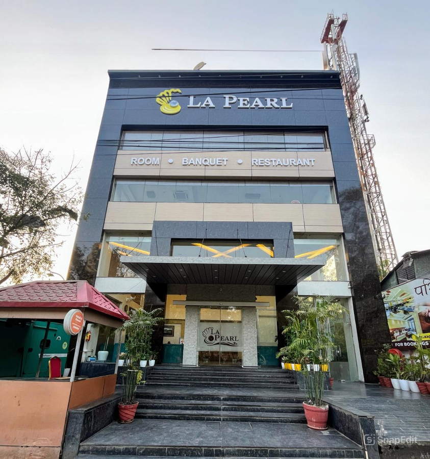 hotel la pearl