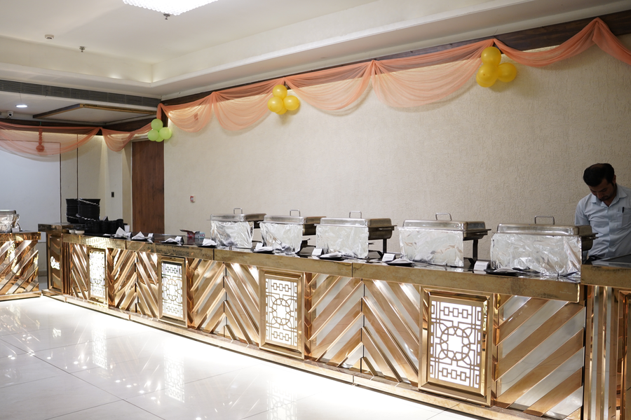 Hotel La Pearl,Narmadapuram Road,3 star
