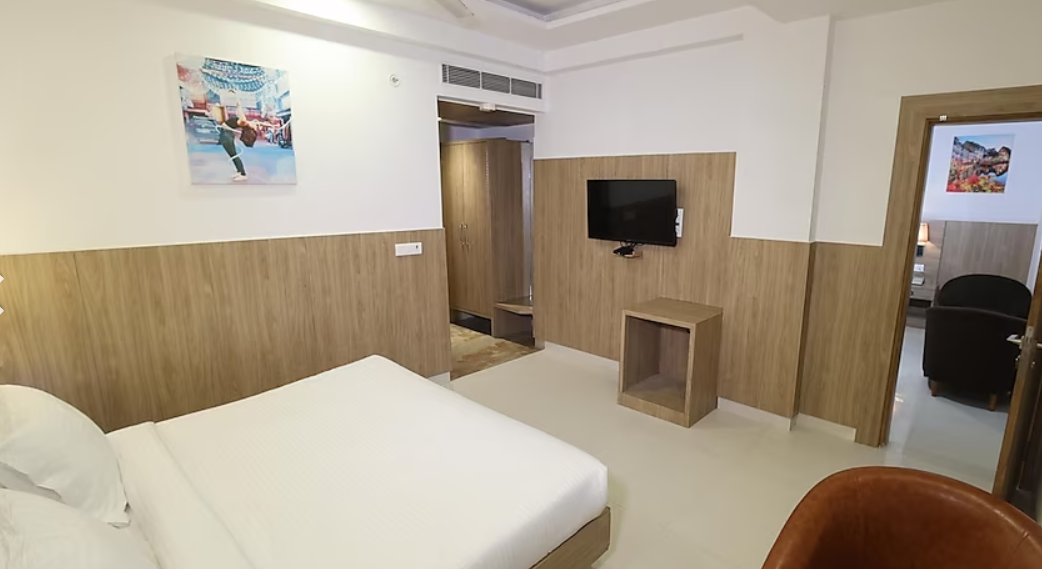 the elevate hotel by r s global