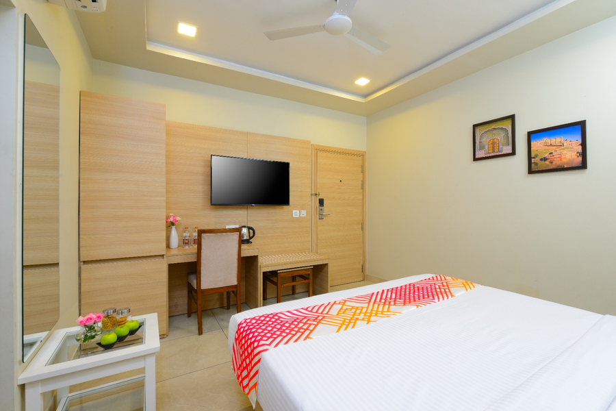clarks inn express udaipur