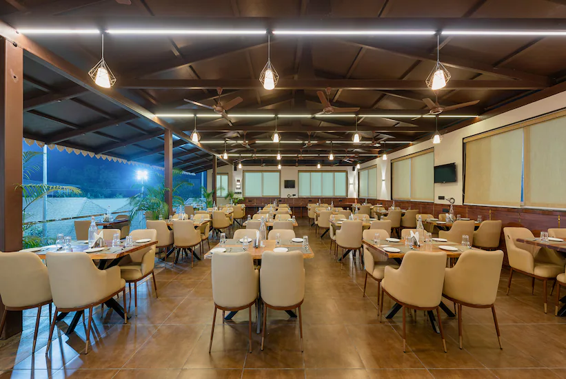 Golden Leaf Resort,India>>Agra,3 star