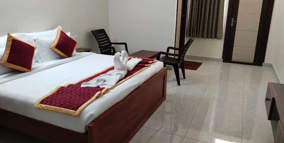 hotel kvr residency