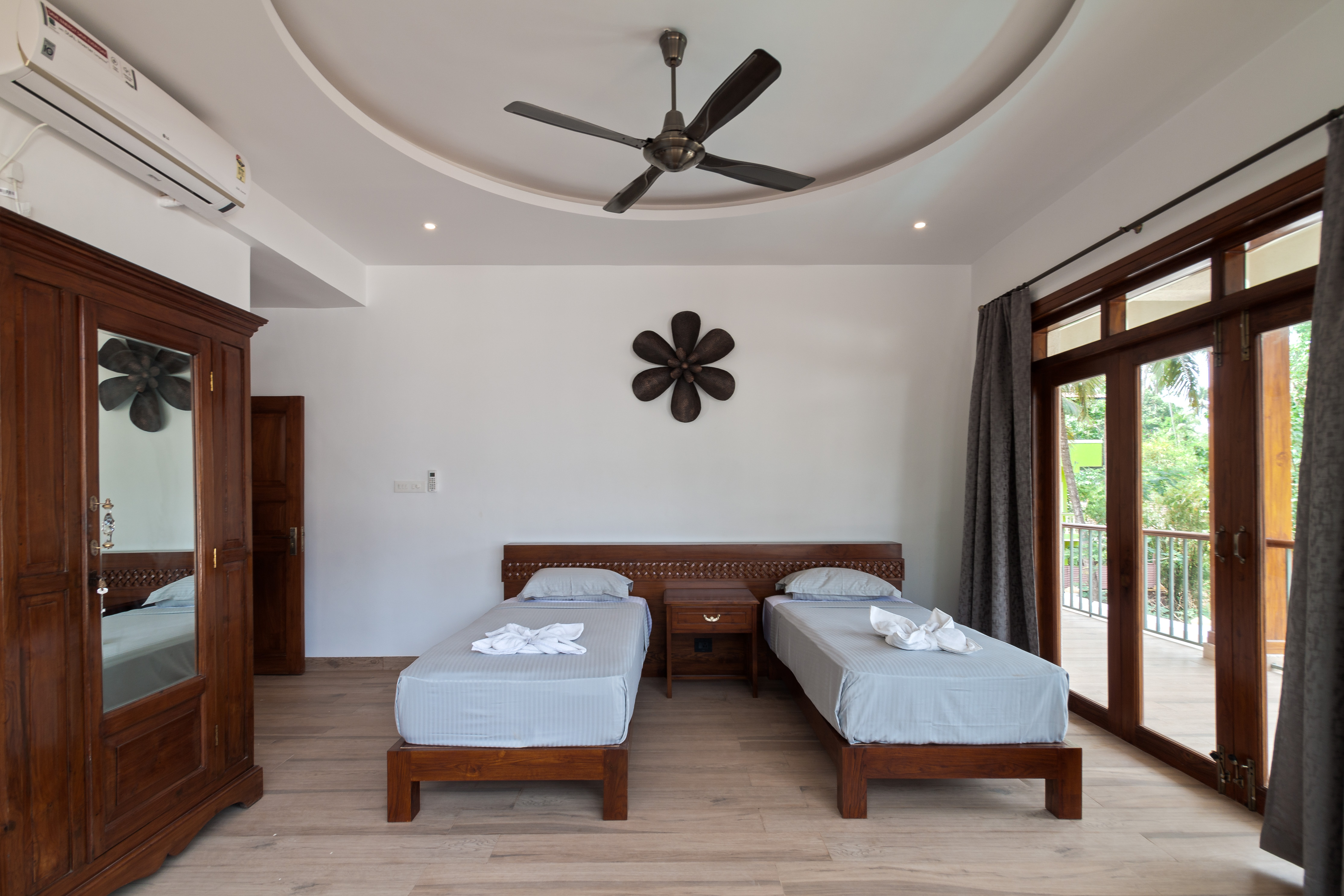Villa Calangute Phase 11 And 12 -10Bhk,Benaulim,5 star