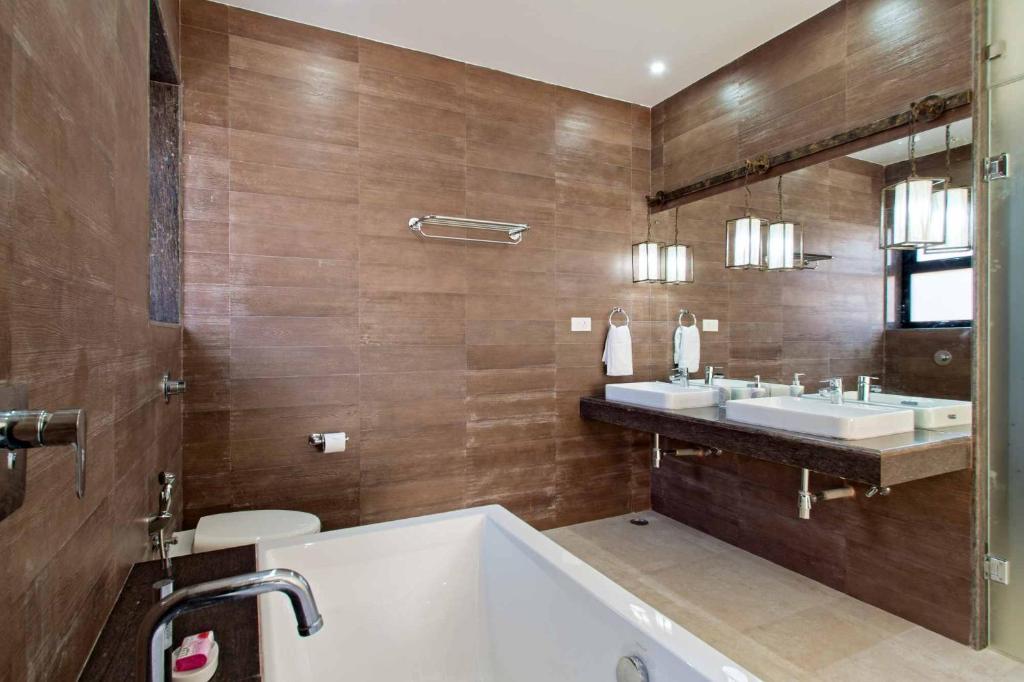 villa calangute phase 10 7bhk