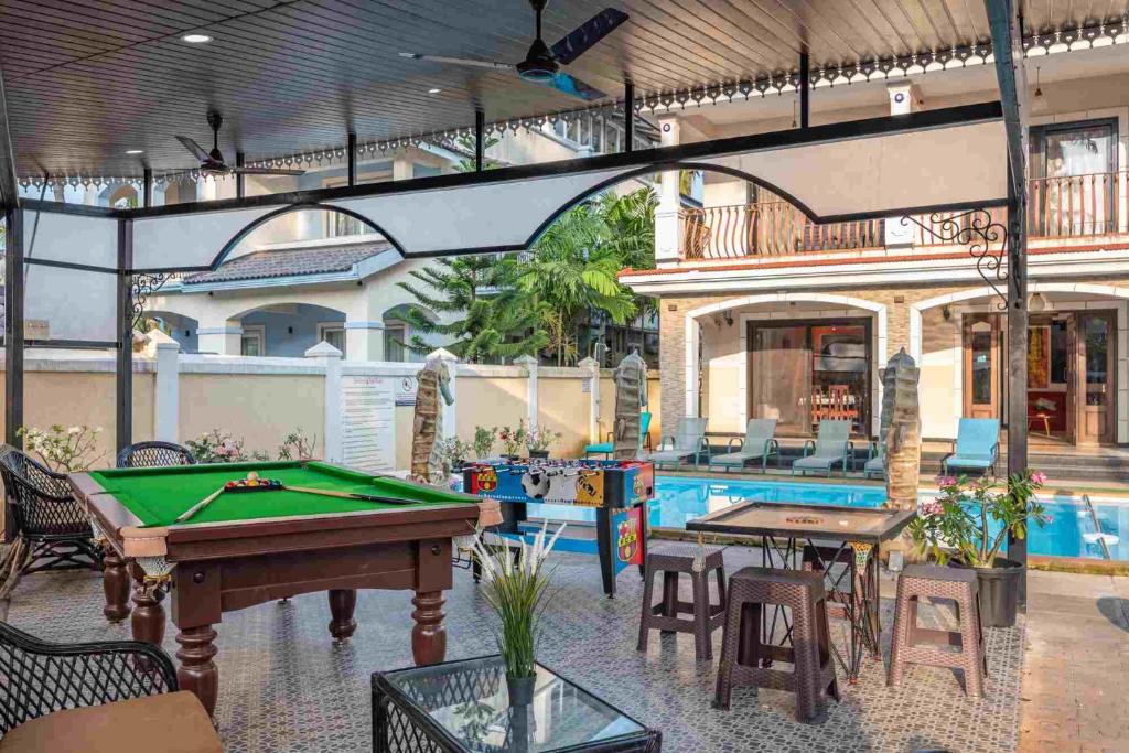 villa calangute phase 10 7bhk