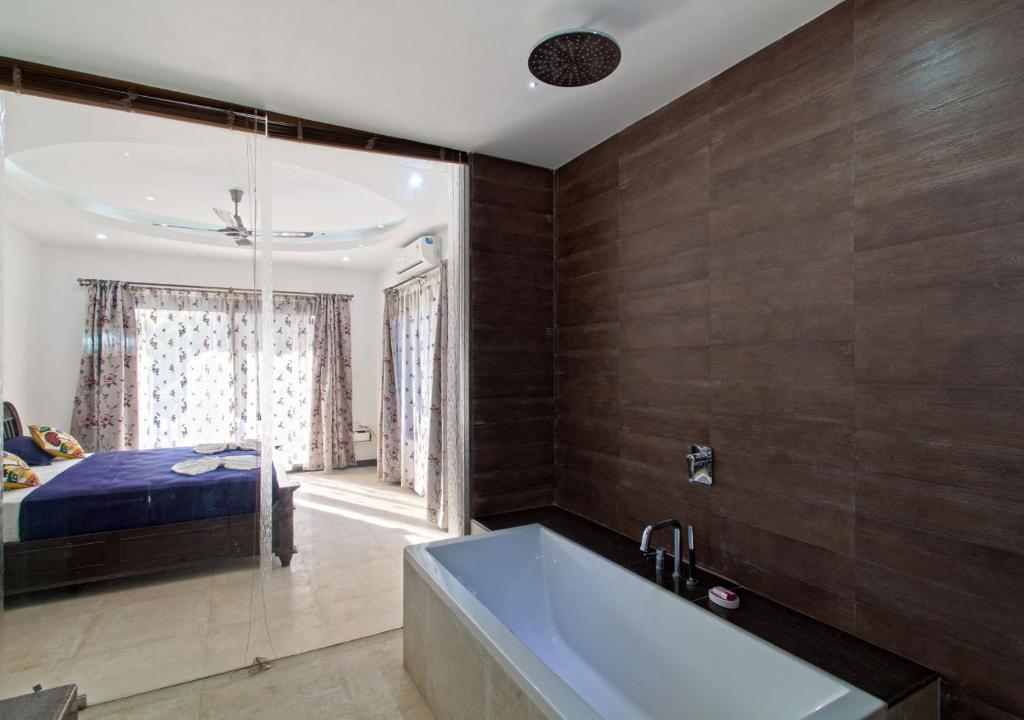 villa calangute phase 10 7bhk