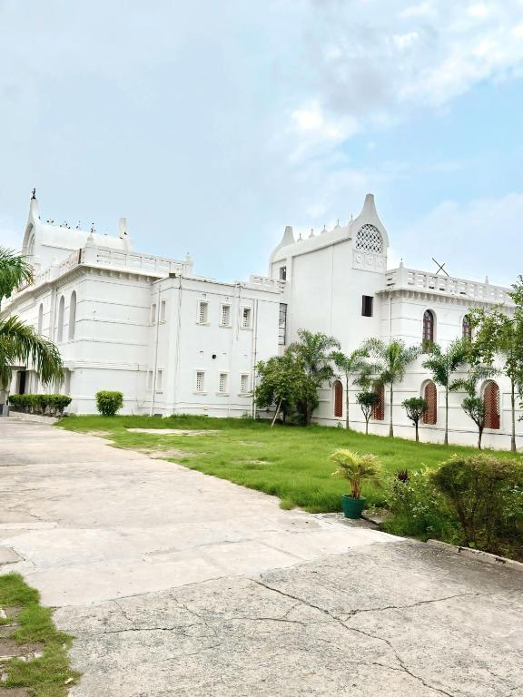 Buddha Heritage Resort,Bodhgaya>>Bodh Gaya,3 star