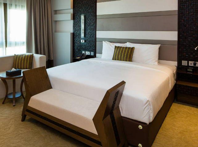 Metropolitan Hotel Dubai,In Dubai (Beach & Coast),4 star