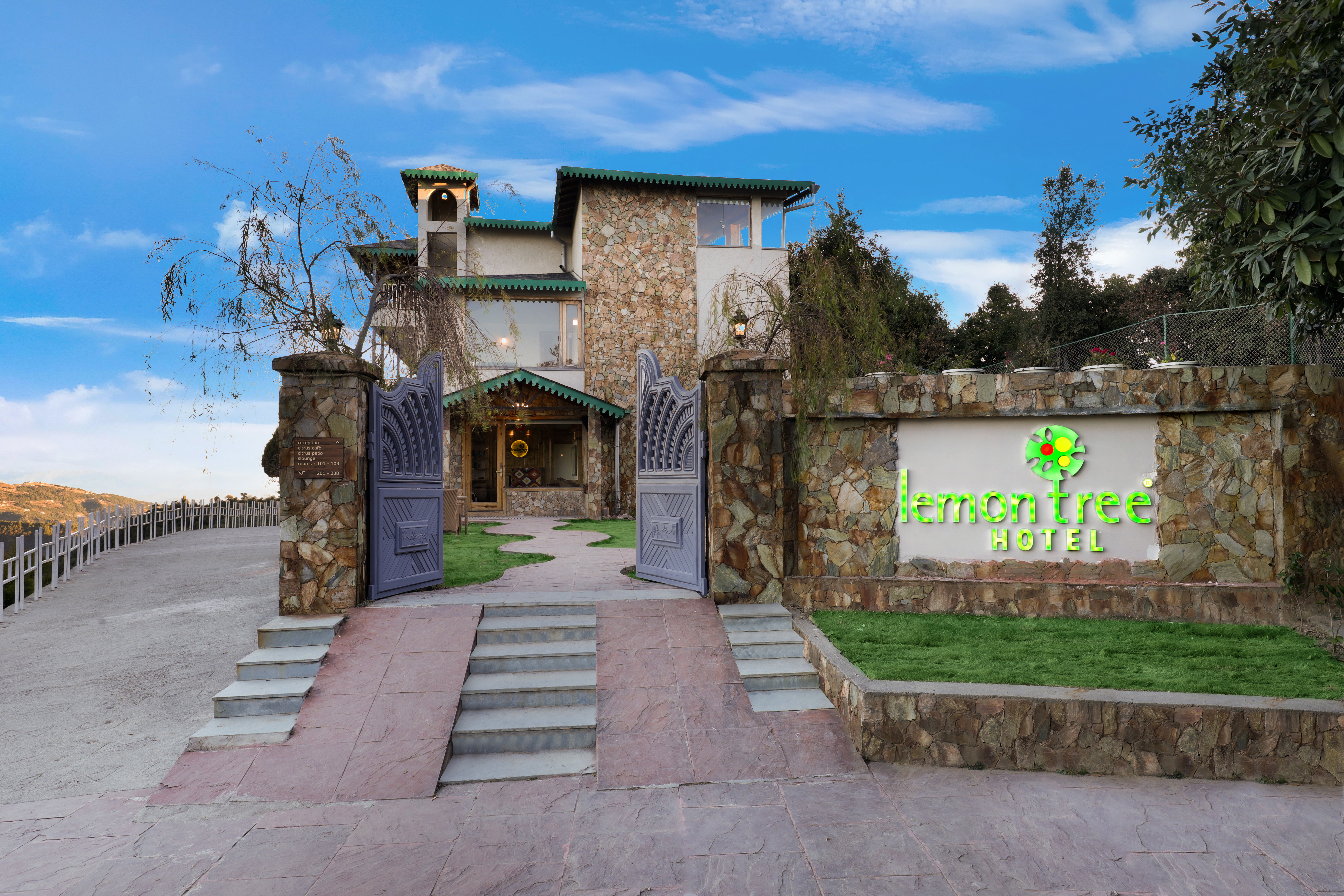 Lemon Tree Hotel, Mukteshwar,Dhanachuli,4 star