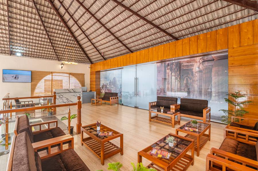 Sterling Banashree Badami,Anand Nagar,4 star