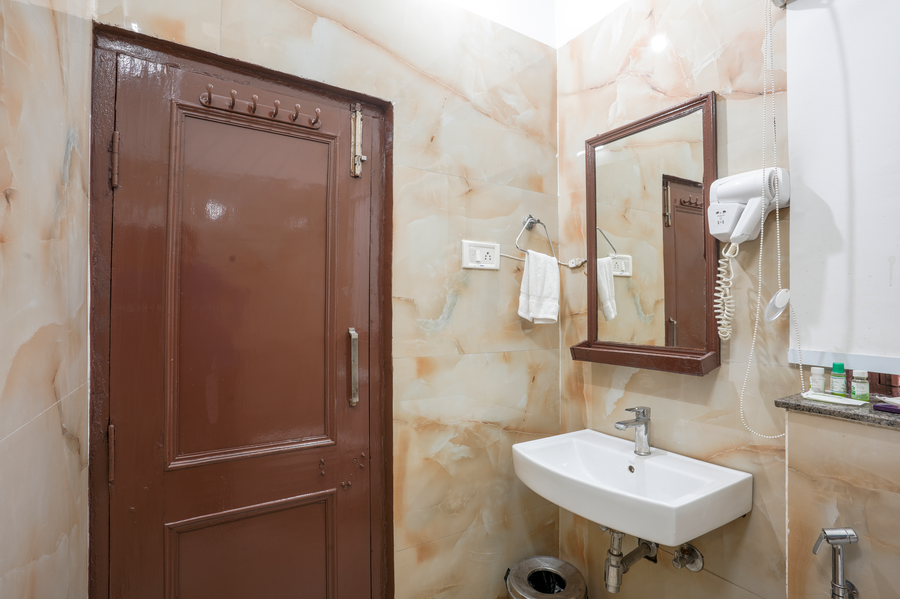 ashokas tiger trail resort