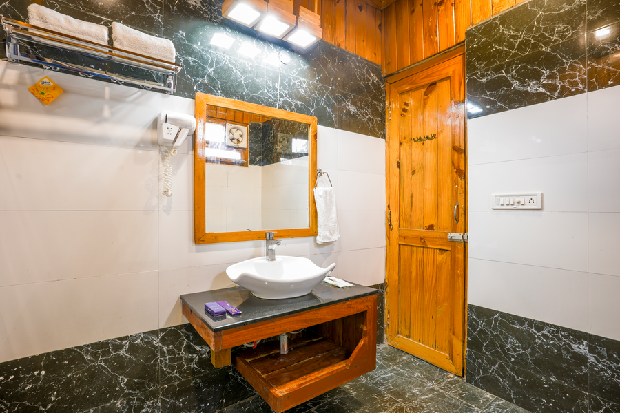 ashokas tiger trail resort