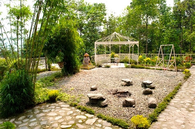 bamboo retreat hotel