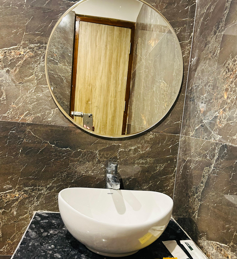 Heritage Divine Hotel,Nagwa Lanka,2 star