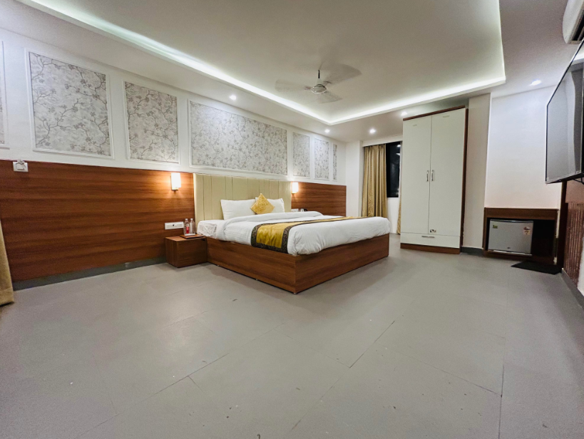 hotel heritage divine varanasi
