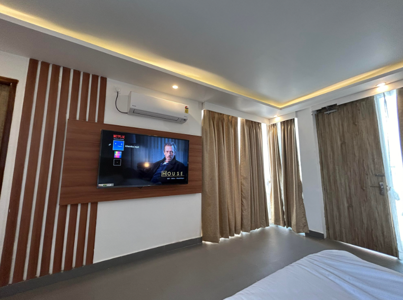 hotel heritage divine varanasi
