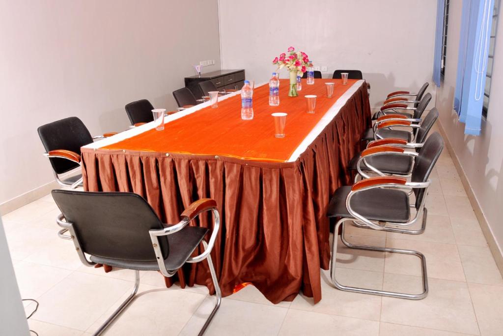 Hotel Palmshore,Palakkad - Pollachi Rd, Kozhinjampara, Kerala 678555,3 star