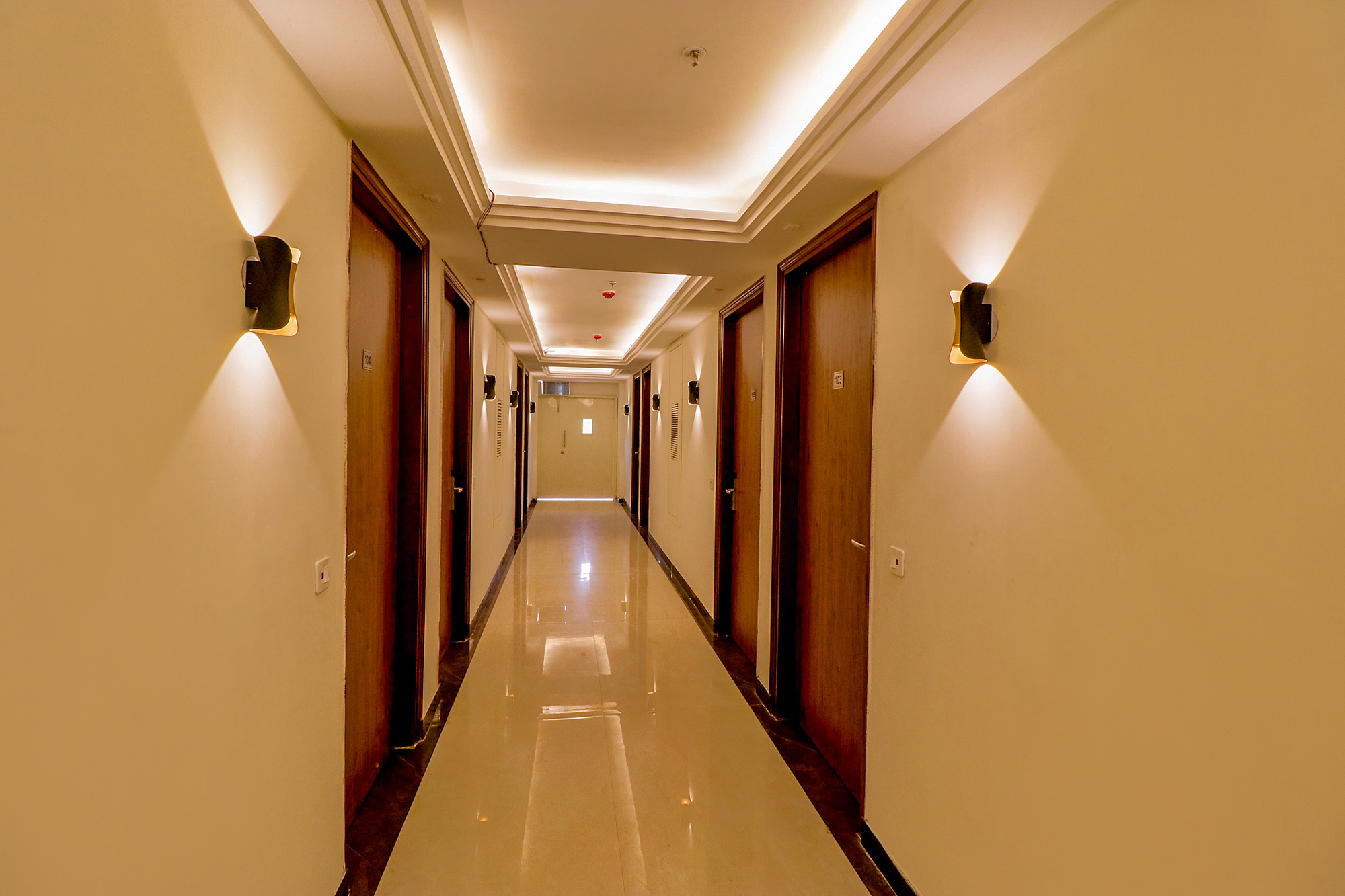 fabhotel f9 pitampura
