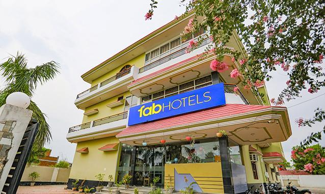 fabhotel kriti green