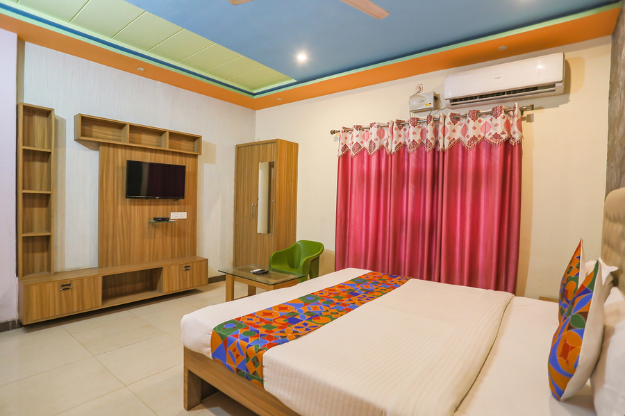 fabhotel kriti green